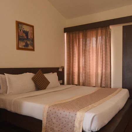 The Byke Old Anchor Beach Resort&Spa Cavelossim Exterior foto