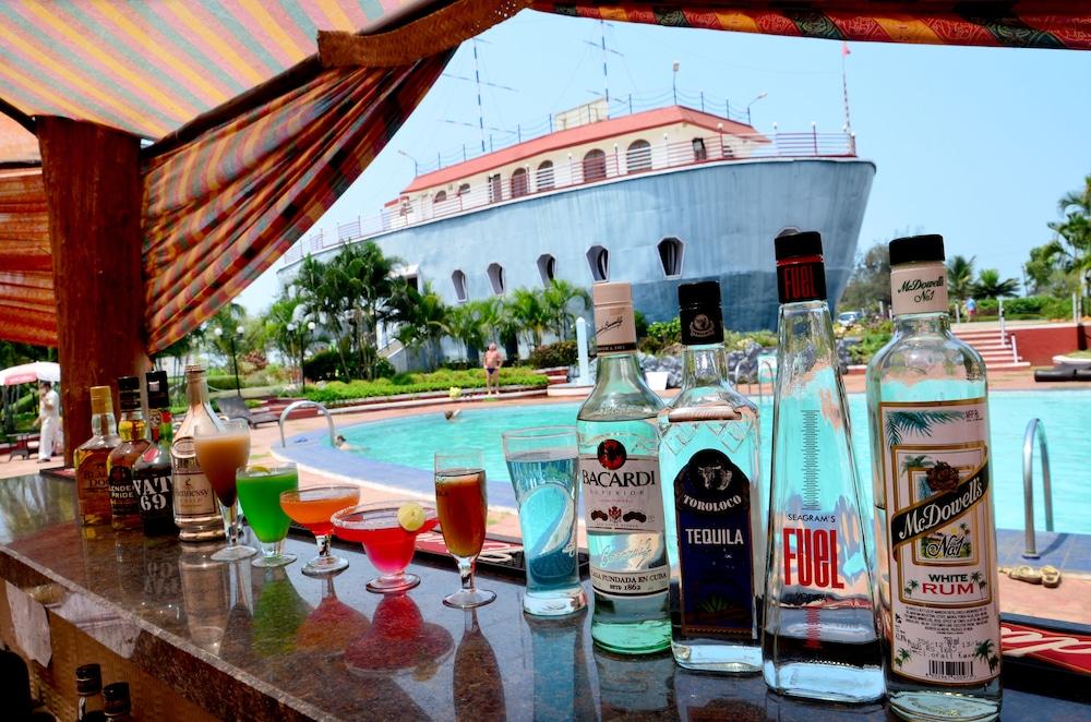 The Byke Old Anchor Beach Resort&Spa Cavelossim Exterior foto