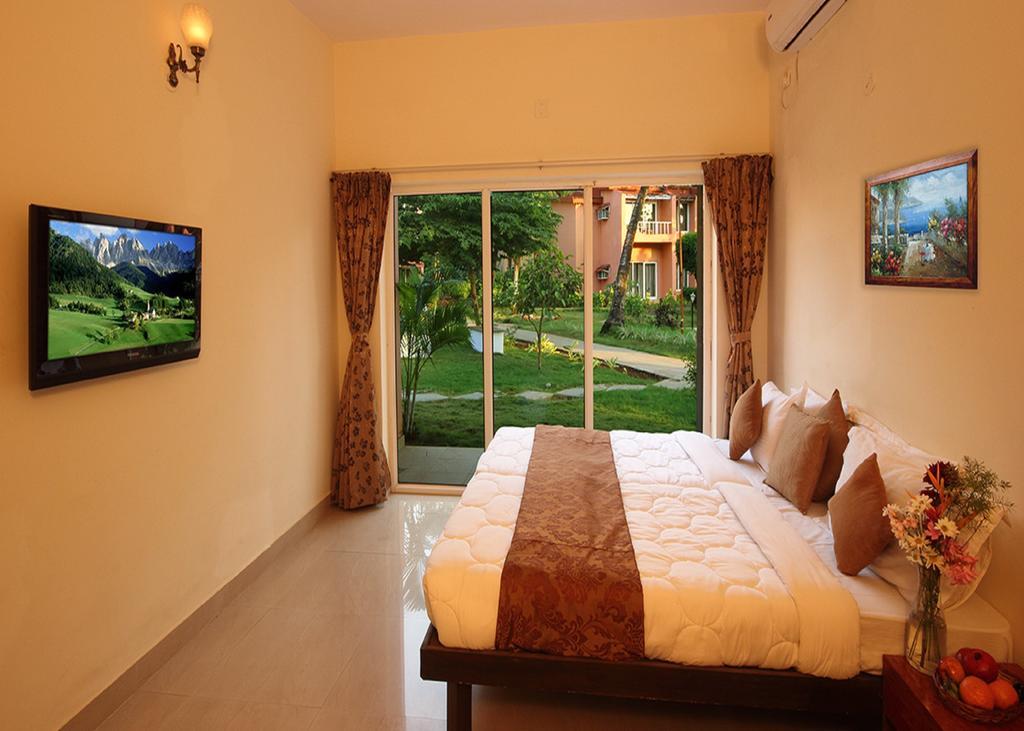 The Byke Old Anchor Beach Resort&Spa Cavelossim Exterior foto