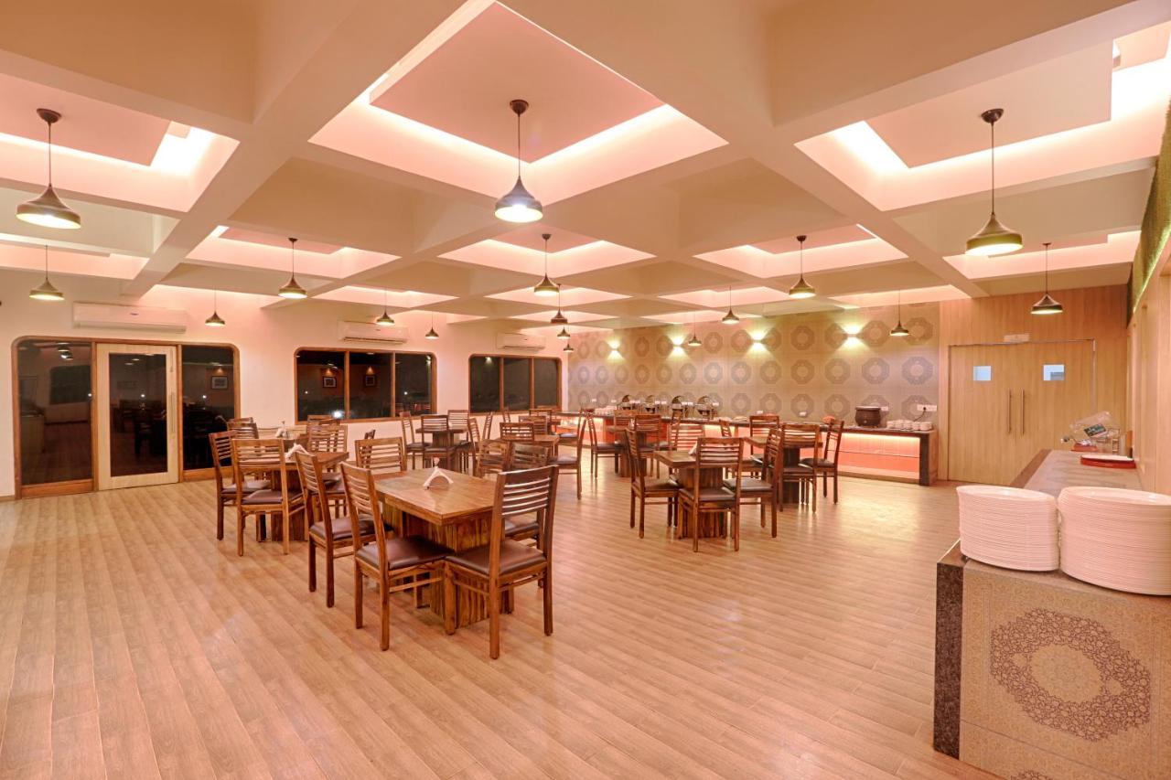 The Byke Old Anchor Beach Resort&Spa Cavelossim Exterior foto