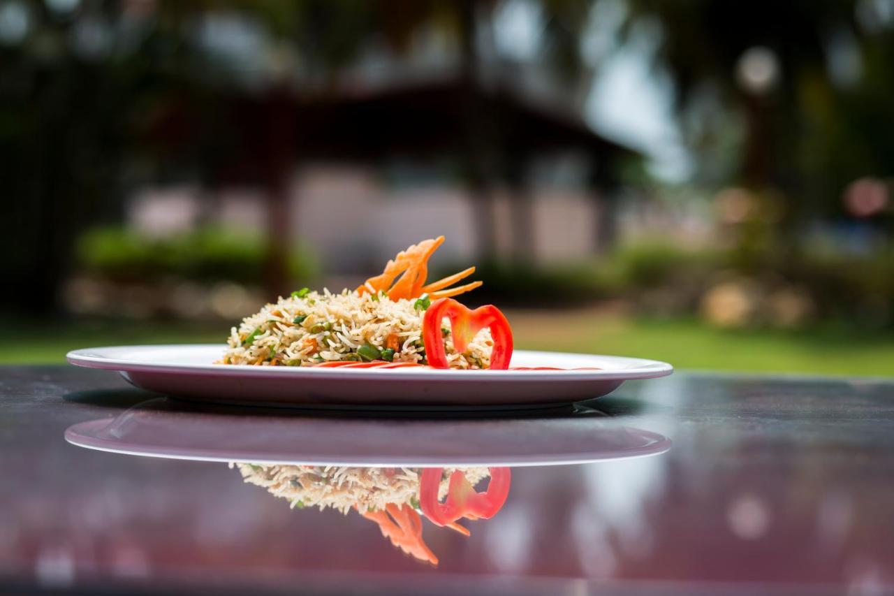 The Byke Old Anchor Beach Resort&Spa Cavelossim Exterior foto
